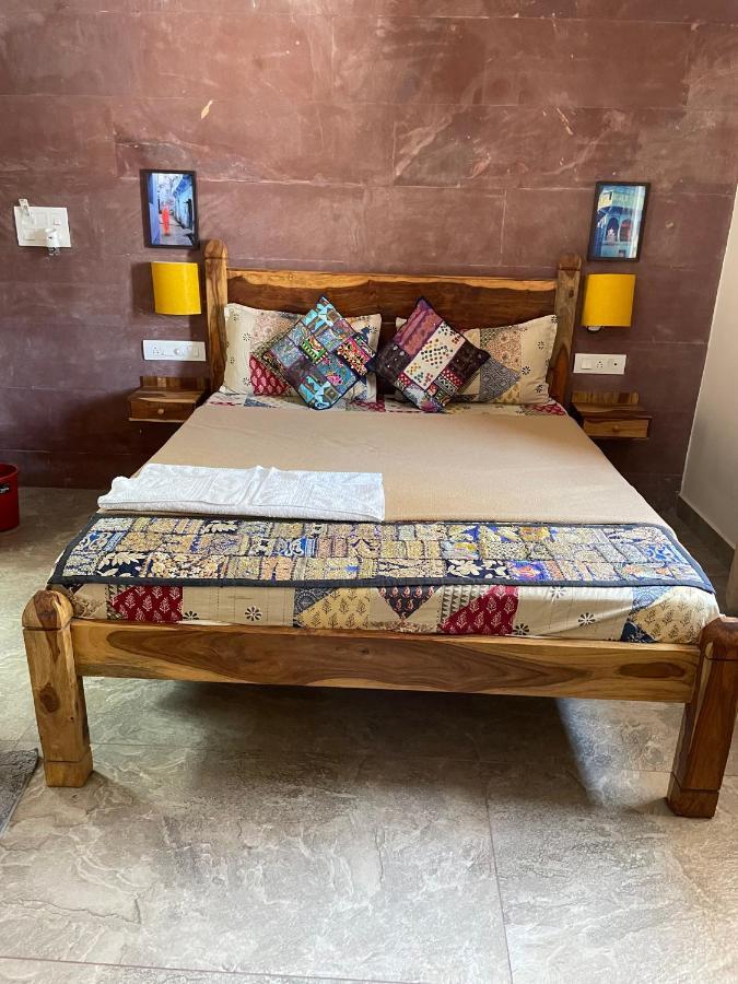 Hotel Corsican Haveli